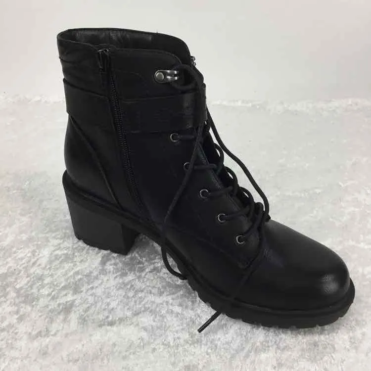 Frye Women Size 11 Black NWOT man-made Lace Up Combat Boots