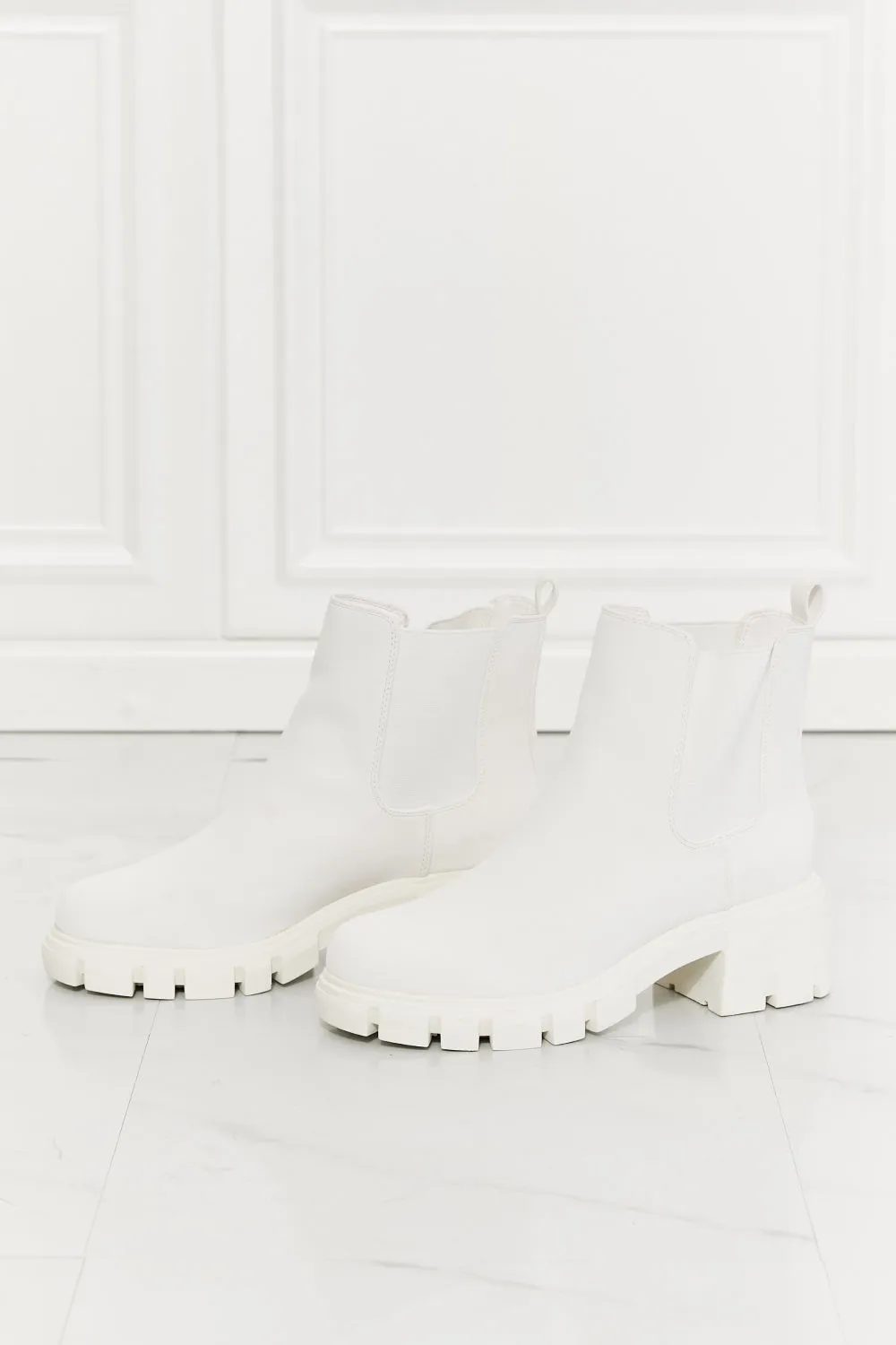 MMShoes Work For It Matte Lug Sole Chelsea Boots in White